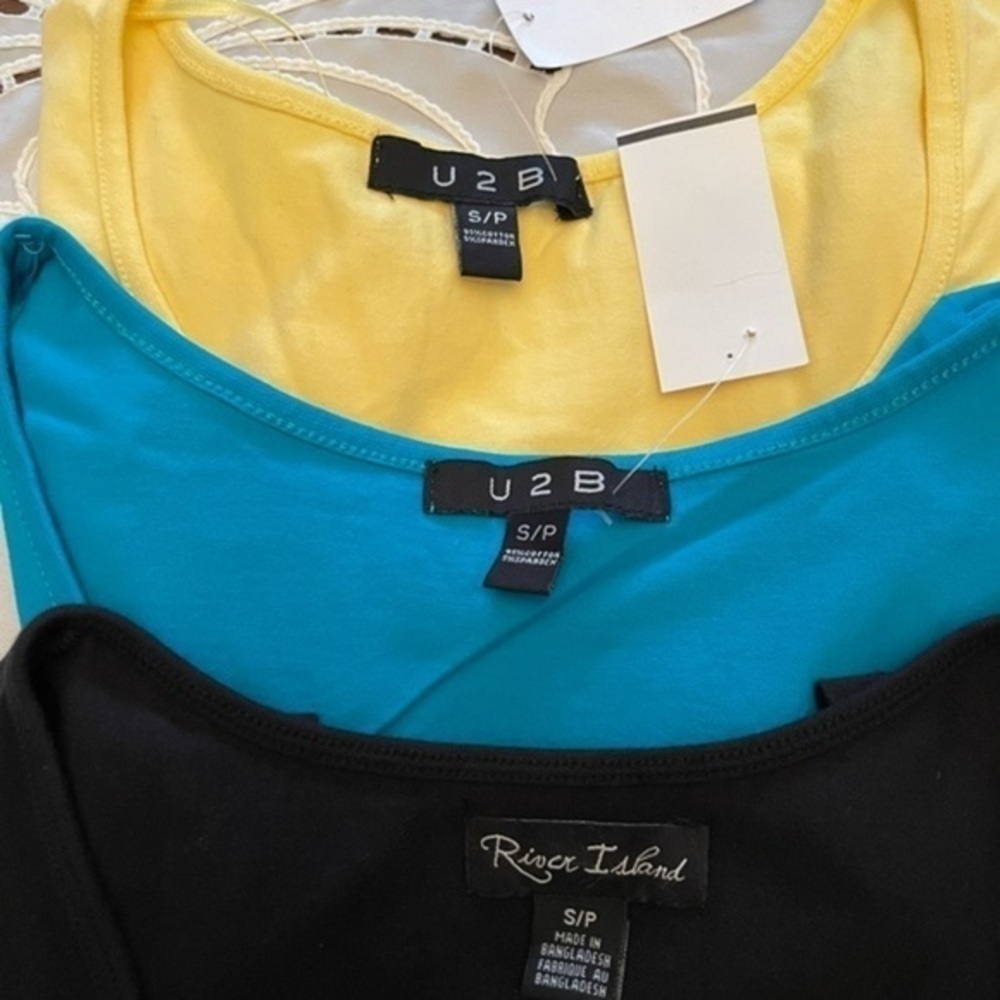 3 New Cropped T-Shirt Bundle - Picture 2 of 11